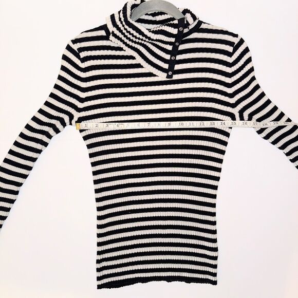 Margaret O'Leary Black & White Striped Snap Turtleneck Top Lightweight Sweater L - Picture 9 of 14